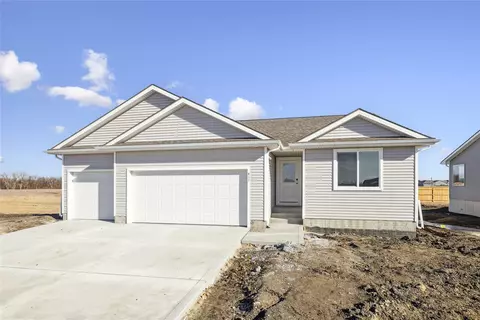 411 NE Allison Ave, Elkhart, IA 50073