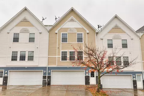 1173 SE Village View Ln, Ankeny, IA 50021