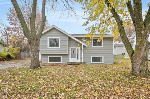 110 Cherry St, Norwalk, IA 50211