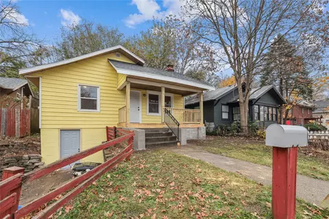 705 32nd St, Des Moines, IA 50312