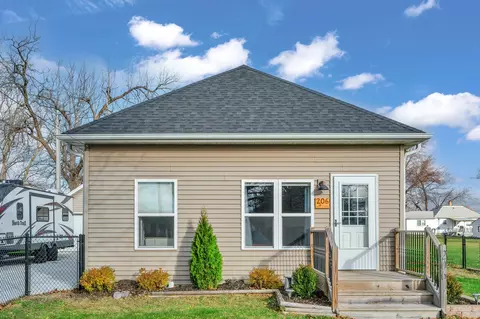 206 W Station St, Baxter, IA 50028
