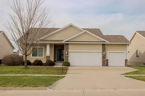906 NW Abbie Dr, Ankeny, IA 50023