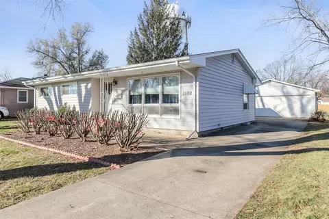 1508 Chance Ct, Adel, IA 50003