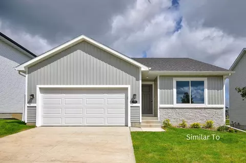 4415 E 43rd Ct, Des Moines, IA 50317