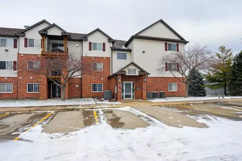 6440 Ep True Pkwy #3103, West Des Moines, IA 50266