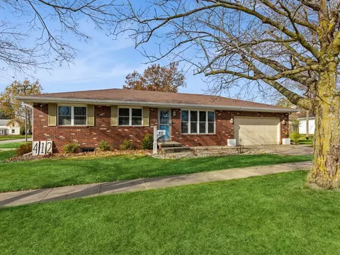 412 S Harlan St, Knoxville, IA 50138