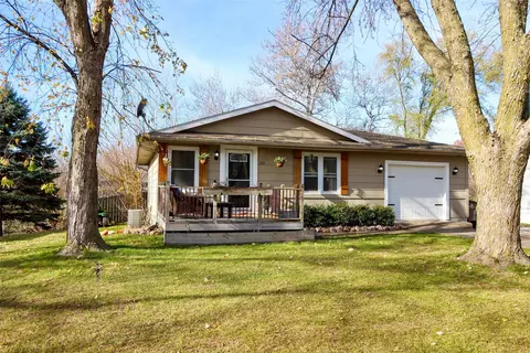 111 Cherry St, Norwalk, IA 50211