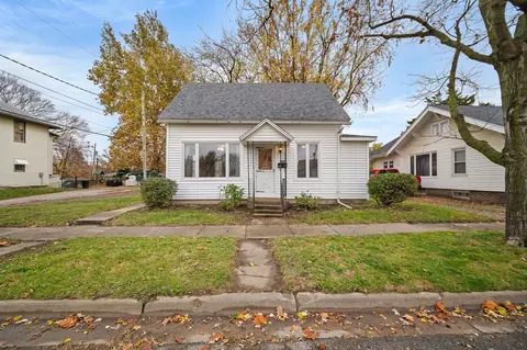 412 4th Ave W, Oskaloosa, IA 52577
