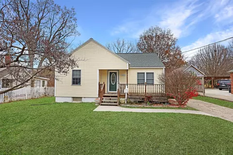 2403 53rd St, Des Moines, IA 50310