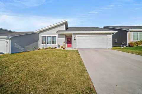 4397 E 44th St, Des Moines, IA 50317