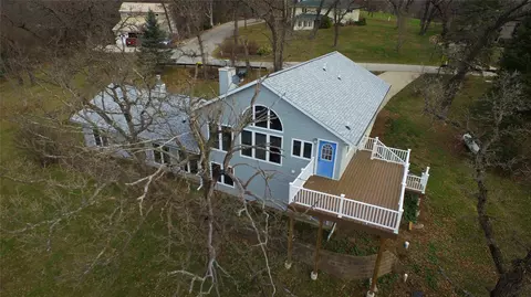 19 Fore Seasons Dr, Grinnell, IA 50112