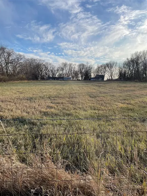539 E Oak St, Ogden, IA 50212