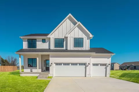 201 11th Ct NW, Bondurant, IA 50035