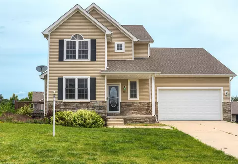 201 Elm Ave, Norwalk, IA 50211