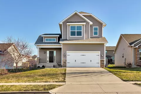 4139 145th St, Urbandale, IA 50323