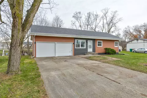 409 Snyder Ave, Norwalk, IA 50211