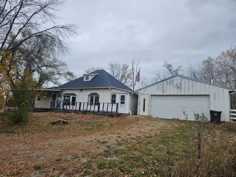 1407 SE Poplar St, Leon, IA 50144