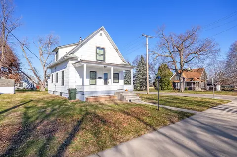 2524 Mckinley St, Perry, IA 50220