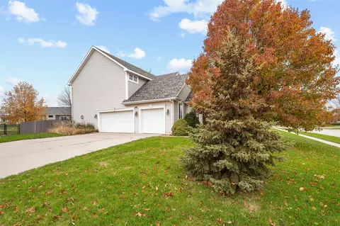 12600 Valdez Dr, Urbandale, IA 50323