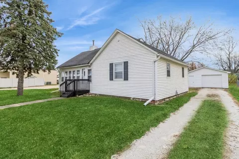 712 Main St, Van Meter, IA 50261
