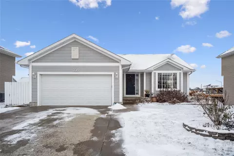 705 SE Prairie Park Ln, Waukee, IA 50263