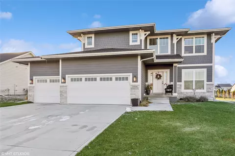 5406 163rd St, Urbandale, IA 50323
