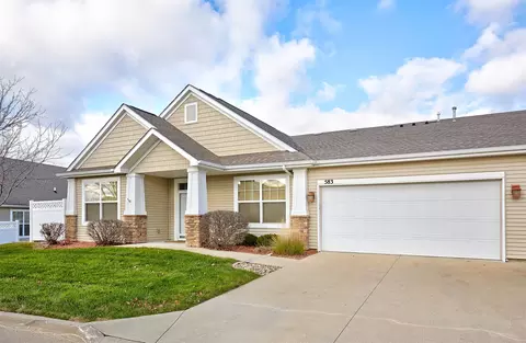 583 Sienna Ridge Dr #583, West Des Moines, IA 50266