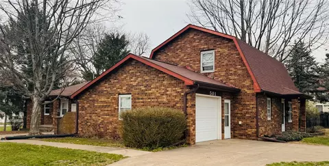 501 E Robinson St, Knoxville, IA 50138