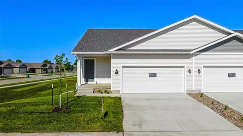 706 Caliburn St, Pleasant Hill, IA 50327