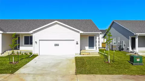 722 Caliburn St, Pleasant Hill, IA 50327