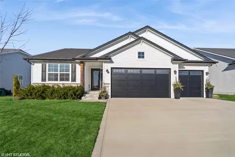 220 Aaron Ave NW, Bondurant, IA 50035