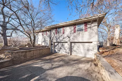 2721 Ashby Ave, Des Moines, IA 50310