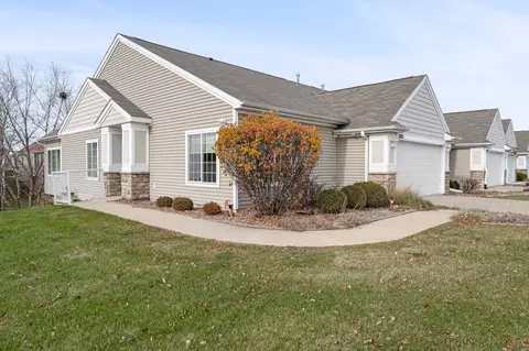 3702 NE Sycamore Ln, Ankeny, IA 50021