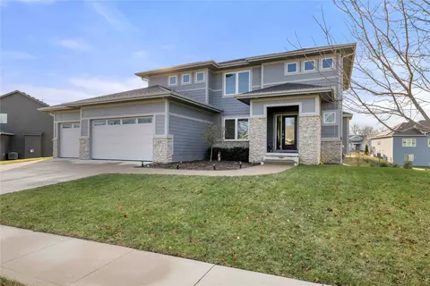 825 Shelby Dr, Adel, IA 50003