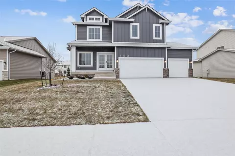 150 NW Valleyview Dr, Waukee, IA 50263