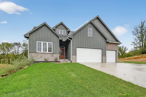 203 Hudson Ave, Van Meter, IA 50261