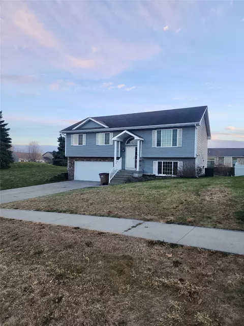 100 21st St SW, Altoona, IA 50009