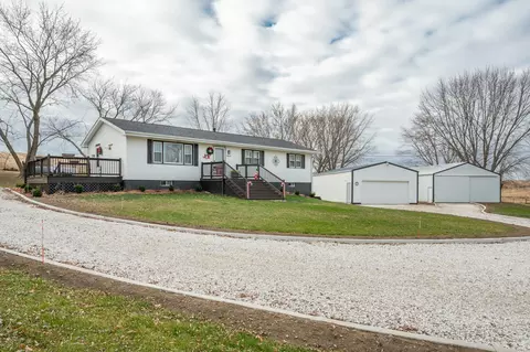 10641 SE 6th Ave, Runnells, IA 50237