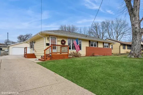 2017 Prospect Ave, West Des Moines, IA 50265