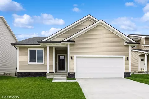 14220 Northpark Dr, Urbandale, IA 50323