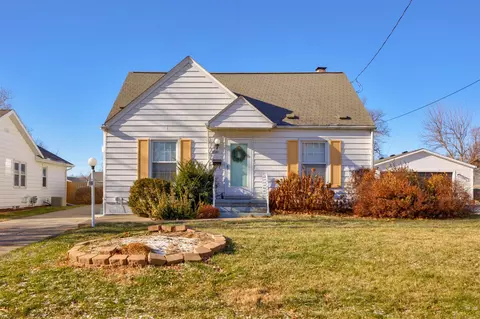 1710 57th Pl, Des Moines, IA 50310