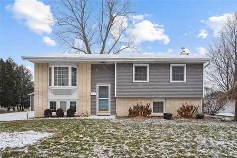 506 SW Franklin Dr, Ankeny, IA 50023
