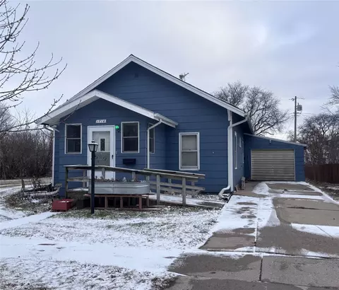1714 3rd St, Boone, IA 50036