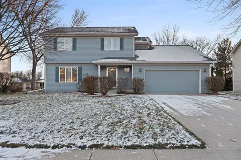 617 NW 10th St, Ankeny, IA 50023
