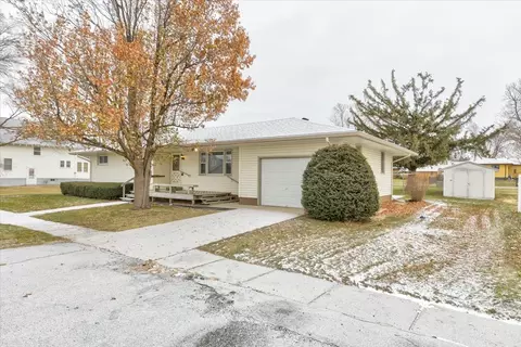 405 Cherry Ave, Woodward, IA 50276