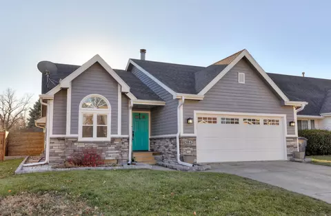 3842 92nd Dr, Urbandale, IA 50322