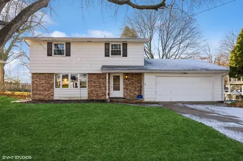 8400 Prairie Ave, Urbandale, IA 50322