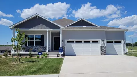 5515 NE Sienna Dr, Ankeny, IA 50021