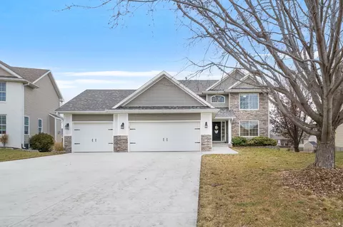6515 NW 98th St, Johnston, IA 50131