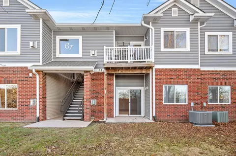 909 7th Ave SE #7, Altoona, IA 50009